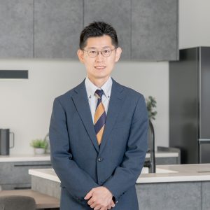 浅野目 友也